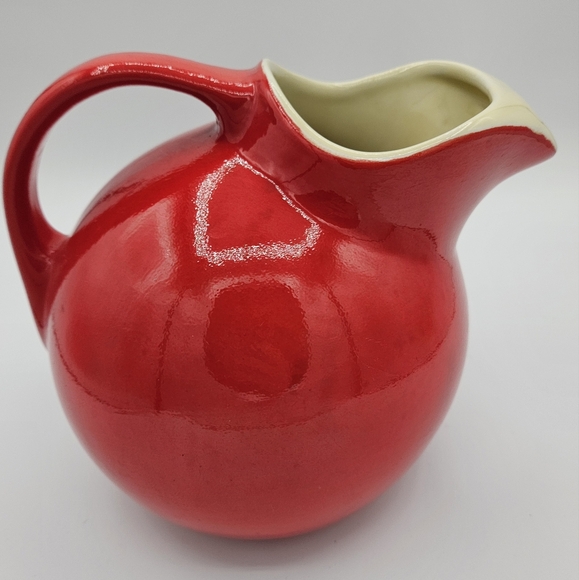 Vintage Hall's Red Pitcher with handle & ice lip - Picture 3 of 6
